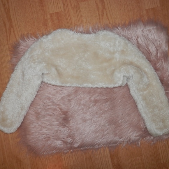 Blueberi Boulevard Girls Size 7 Faux Fur Crop Coat - Picture 7 of 7